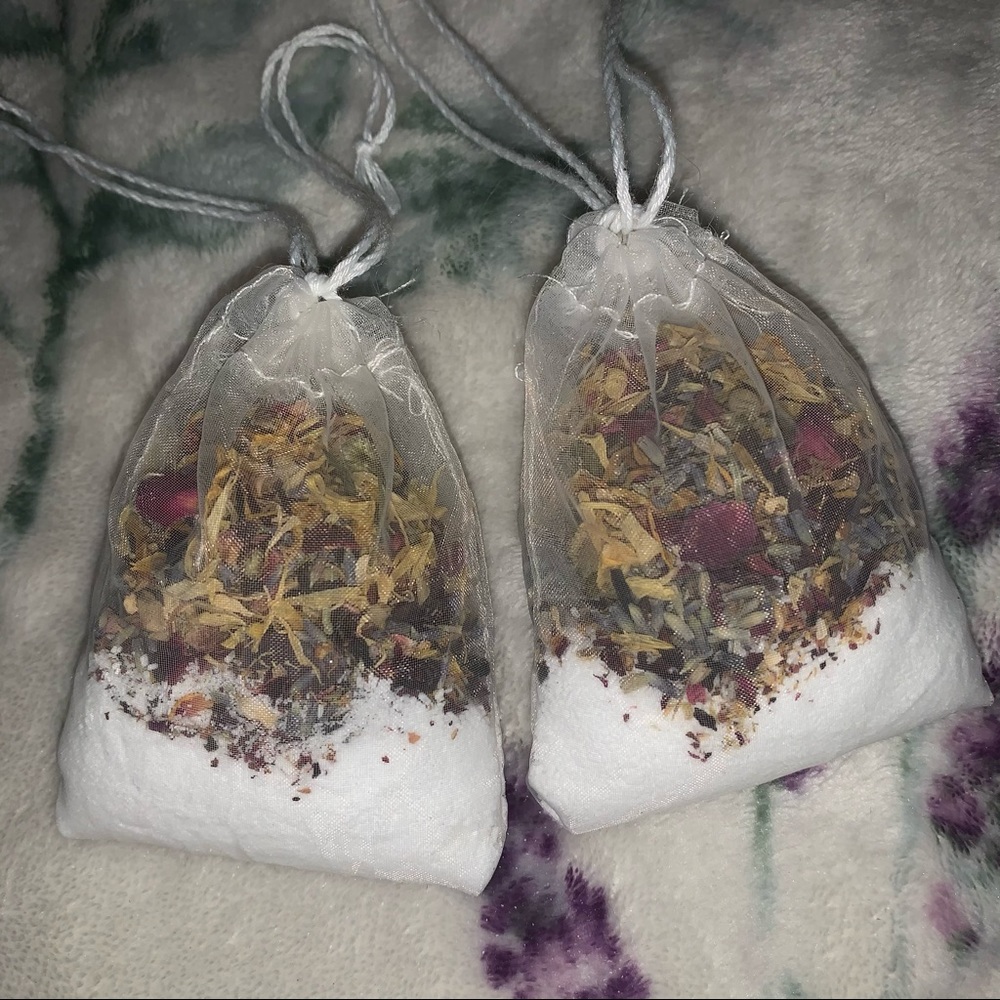 Bedtime Bath Salts & Herbs
